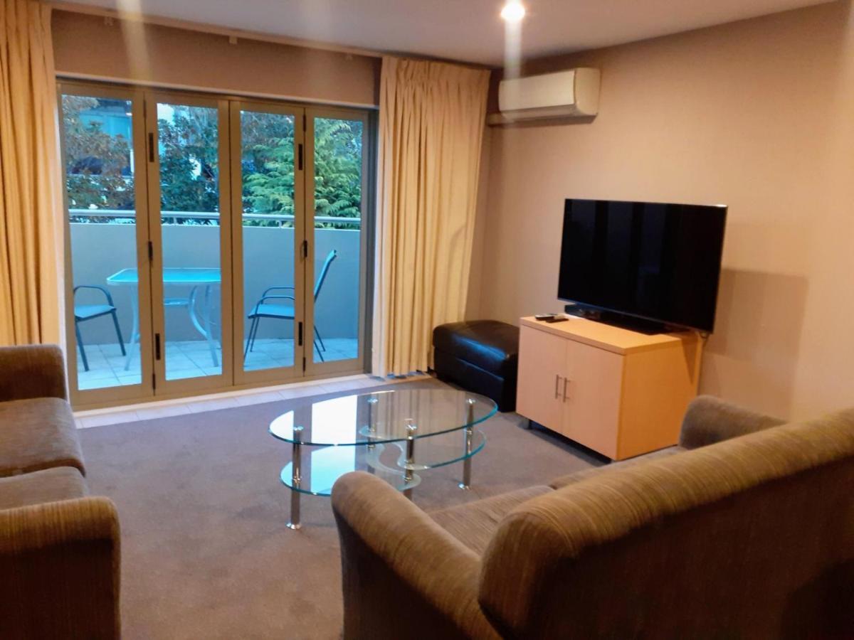 Apartment Fourteen Lago Lago Taupo Exterior foto