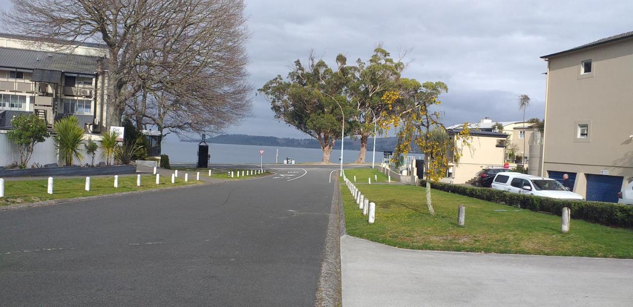 Apartment Fourteen Lago Lago Taupo Exterior foto